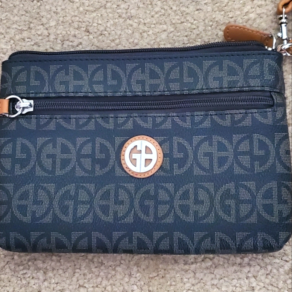 Giani Bernini Block Signature Clutch - NWOT